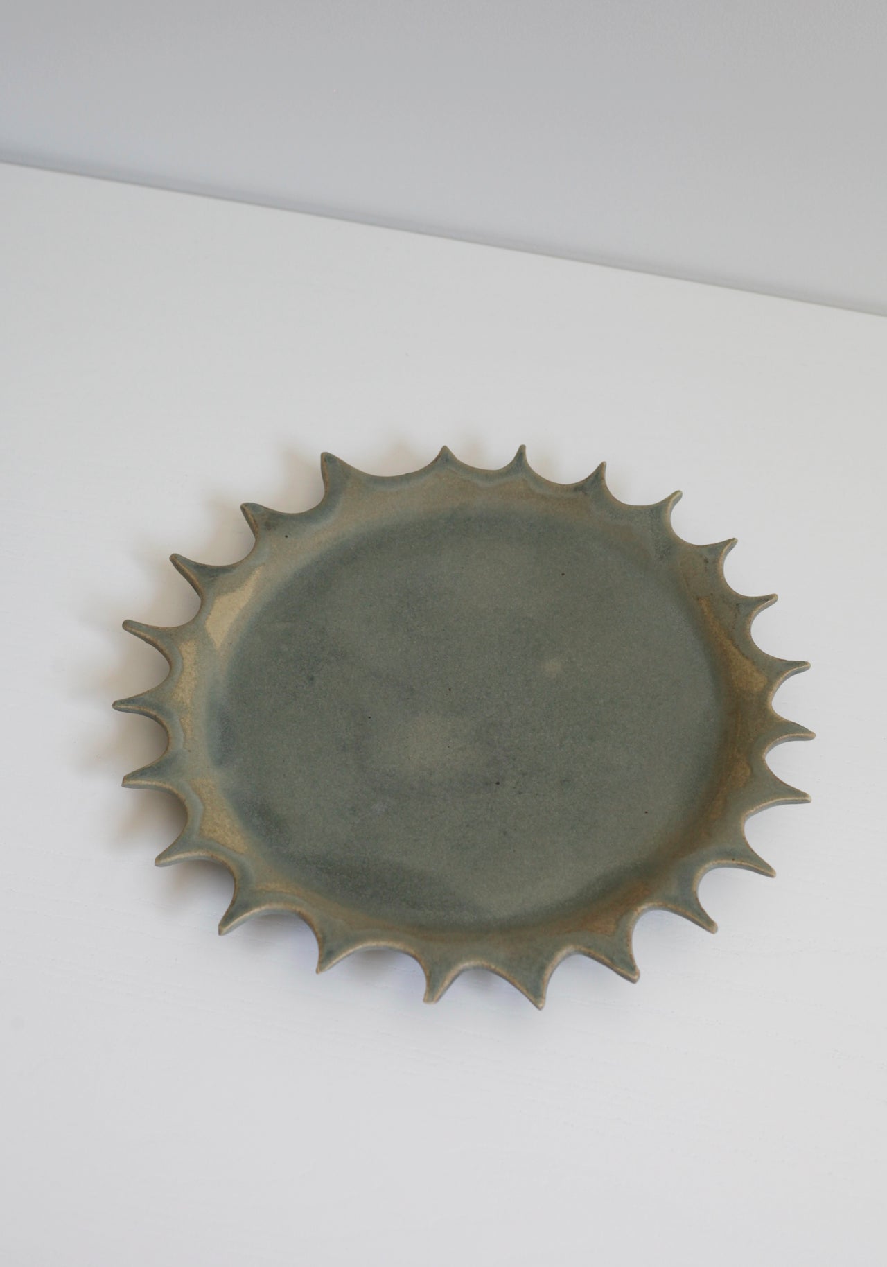 Anemone Ceramics Sun Platter Kelp