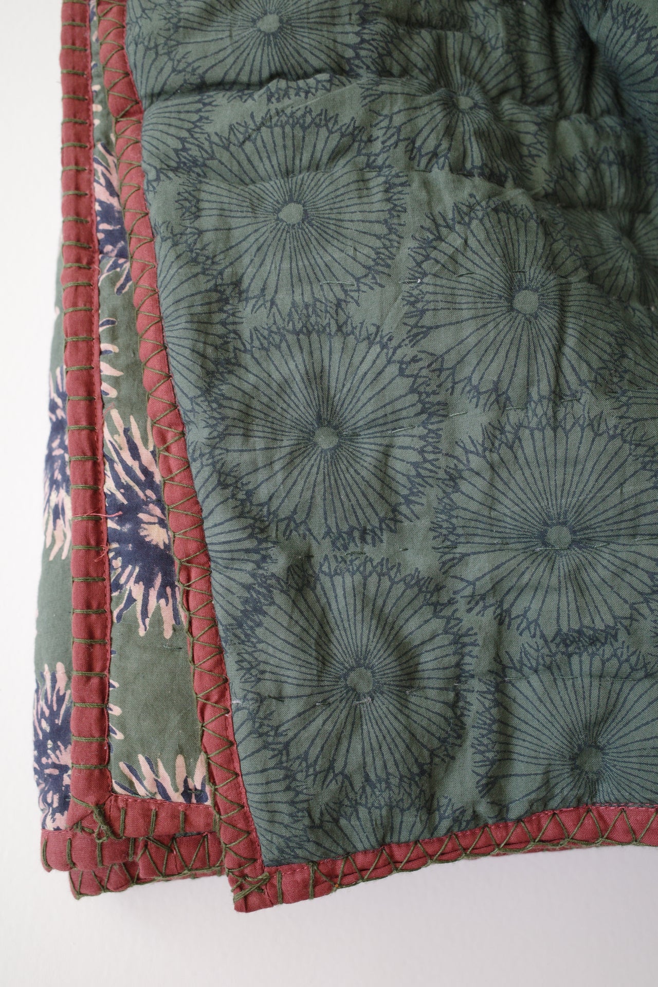 Studio Ford Blooming Flower Throw