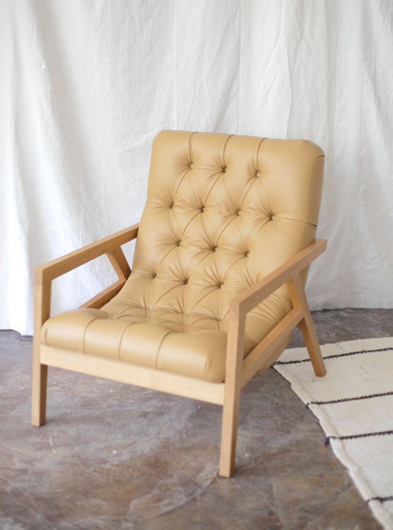 PS Regina Lounge White Oak + Leather
