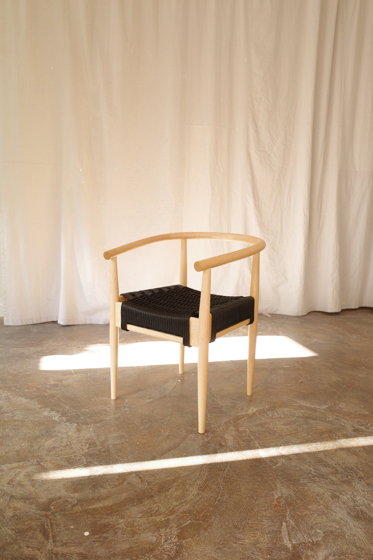 Captains Chair Maple + Black Rope